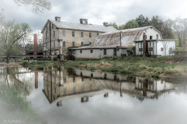 Capturing The Past At  Waterside Woolen Mill